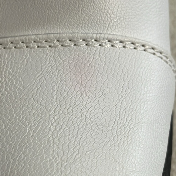 G by Guess White Lace Up Winter Wonderland Luxe Steampunk Combat Boots Size 8M - Picture 13 of 15